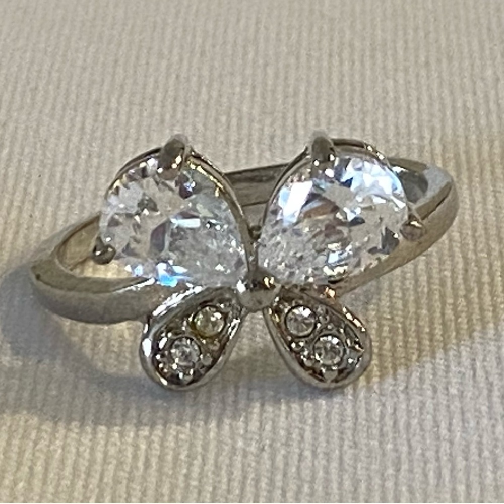 Neat Silver Tone Butterfly Ring